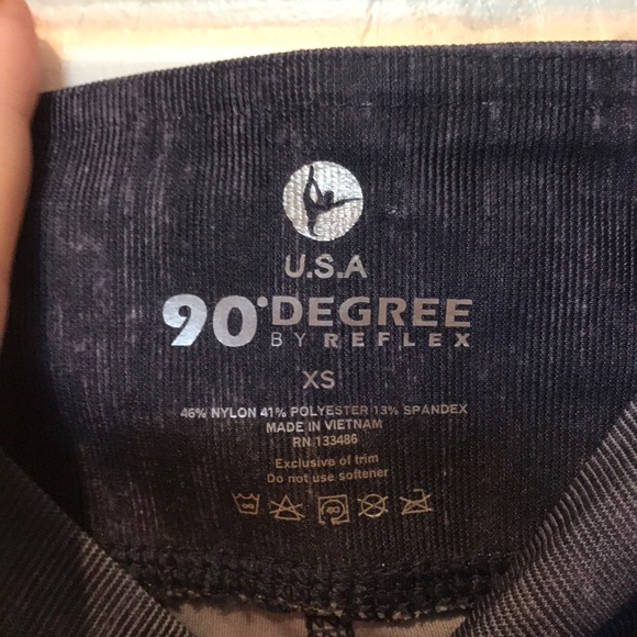 90 Degree by Reflex Spandex Shorts - Picture 3 of 3